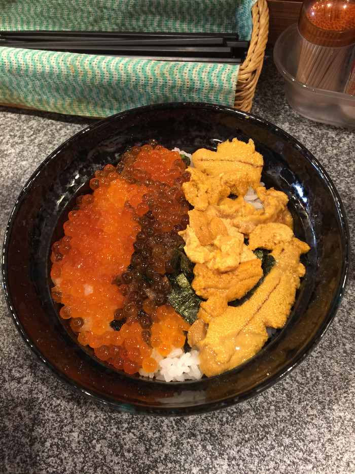 日本的冬天仍然色彩残暴,冬季日本的冰雪阳光