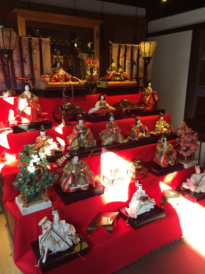 日本的冬天仍然色彩残暴,冬季日本的冰雪阳光