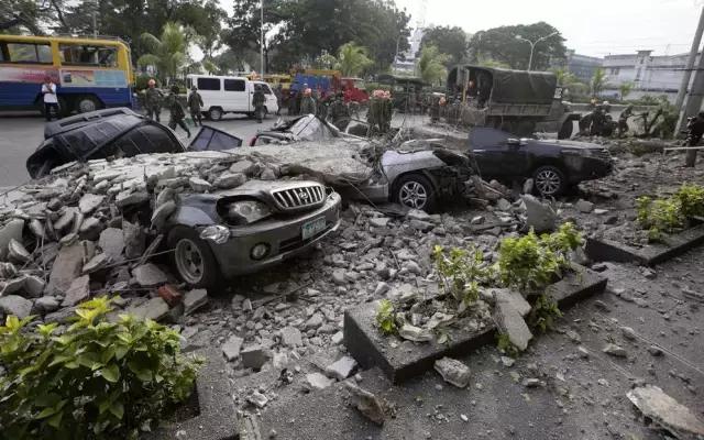 车撞人应该怎么去医院,假如车撞人了你得怎样报案