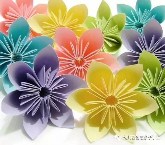 用小折纸怎样做礼物给老师,幼儿园小朋友可以学的手工折纸