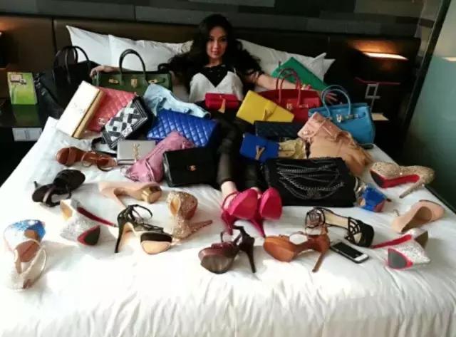 浠庣殑澹徃鏈哄紑濮嬬殑绁炶豹鐢熸椿,浠庢淮婊村徃鏈哄埌鍏ㄧ悆棣栧瘜