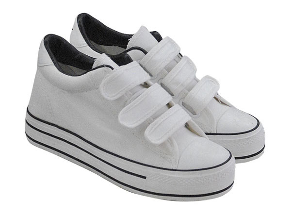 运动鞋发黄怎么处理最有效,运动鞋为什么会发黄