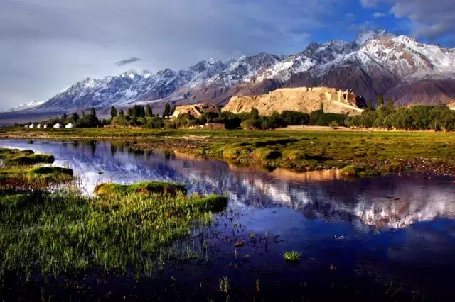 新疆南北疆大环线风景旅游专列,北京去新疆沿途风景