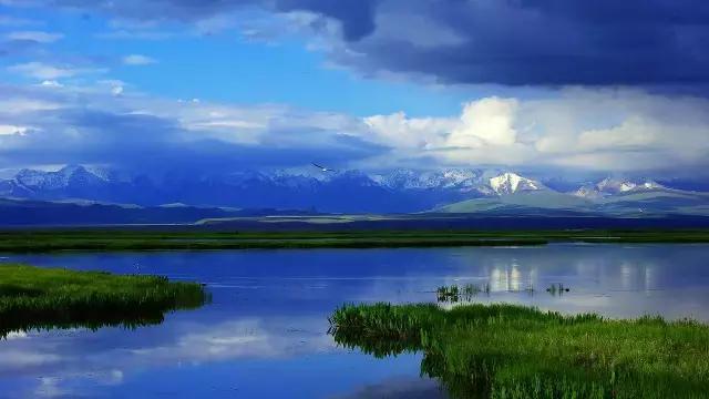 新疆南北疆大环线风景旅游专列,北京去新疆沿途风景