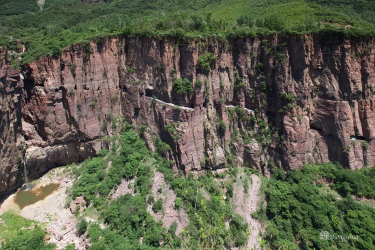 郭亮挂壁公路步行观景,郭亮挂壁公路世界奇迹