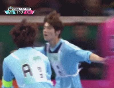 angelababy和鹿晗拥抱,angelababy与热巴红毯