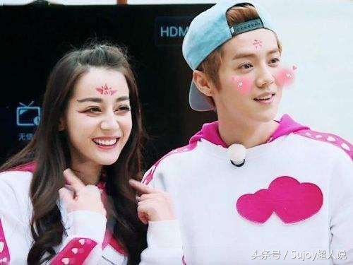 先被鹿晗两次飞吻，后被土豪开宾利求婚，迪力热巴果真是十里桃花