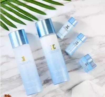 关雎尔月薪3000元，竟然也买得起贵妇水乳？