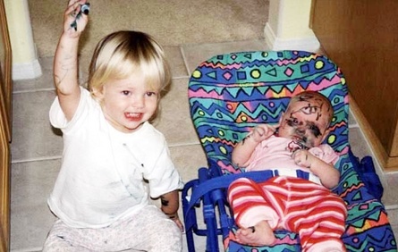 孩子生气打砸东西怎么正确引导,宝宝发脾气摔东西怎么办