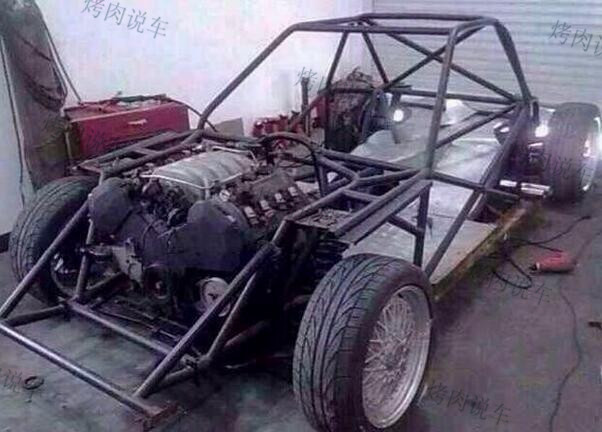 偶遇网红神车,偶遇帕萨特280