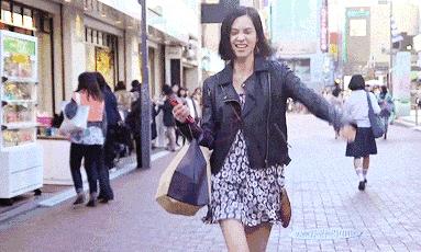 足弓和脚后跟痛怎么回事,长期走路脚掌痛鞋垫软还是硬