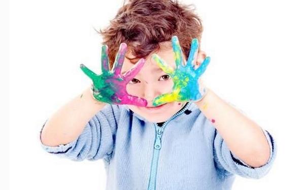 手上或是衣服上沾了油漆怎么去除,衣服上的顽固油漆怎么去除小窍门