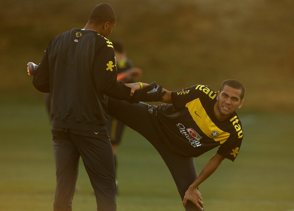 堕落和伟大的距离只有一根香蕉，阿尔维斯的热血奋斗史！