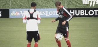 top10足球比赛视频,足球小罗的21个经典操作