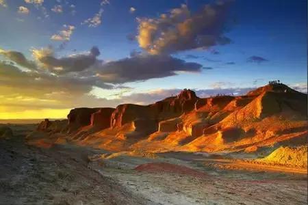 新疆南北疆大环线风景旅游专列,北京去新疆沿途风景