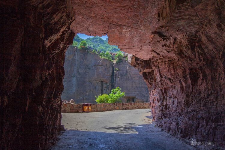 郭亮挂壁公路步行观景,郭亮挂壁公路世界奇迹