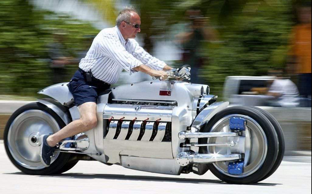 世界上最快的摩托车超级战斧,世界上最昂贵的摩托价值5亿