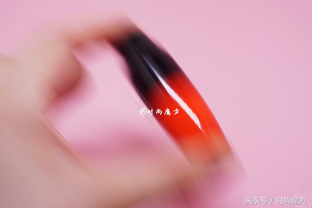 兰蔻气垫唇油最火色 (兰蔻气垫光雾唇露试色)