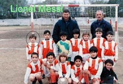 他不仅改变了自己的侏儒命运，还成就了世界足坛的一个传说