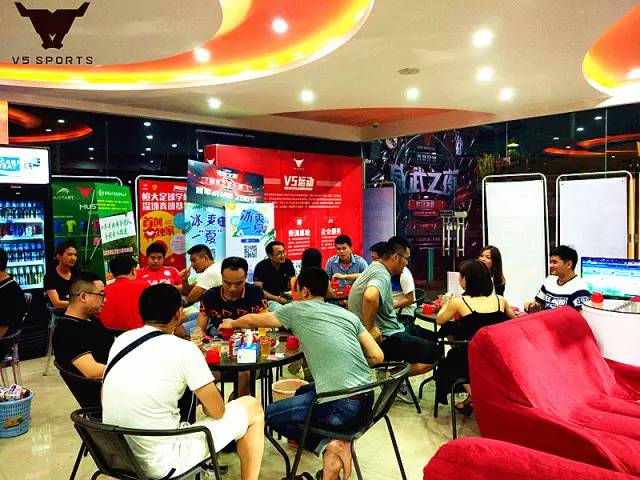 欧冠夺冠呐喊,欧冠赛场现场呐喊