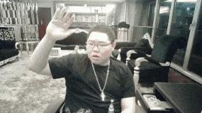 手机掉厕所里了怎么去味,手机掉厕所了该如何处理