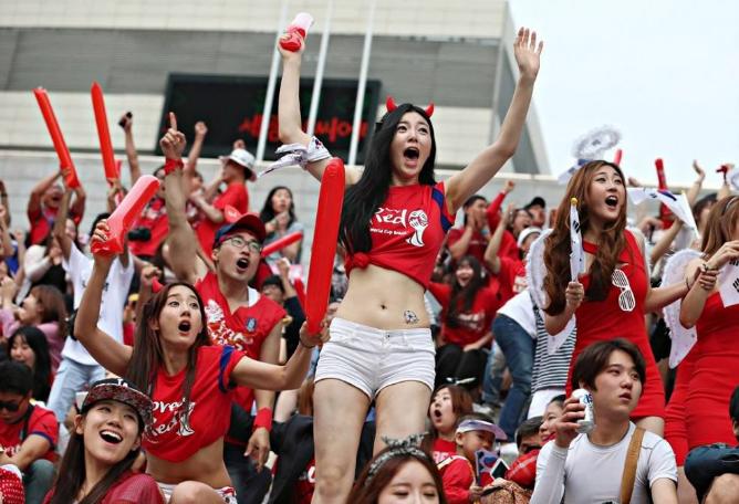 韩媒称：中国足协毁掉韩国足球，球迷：有骨气别来中国赚钱！