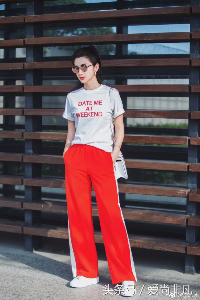 李冰冰大片衣着秀身段,45岁李冰冰一身粉装重回25岁