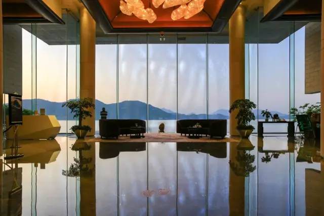 初夏阳光下太平湖沐心酒店风景,太平湖旅游攻略酒店