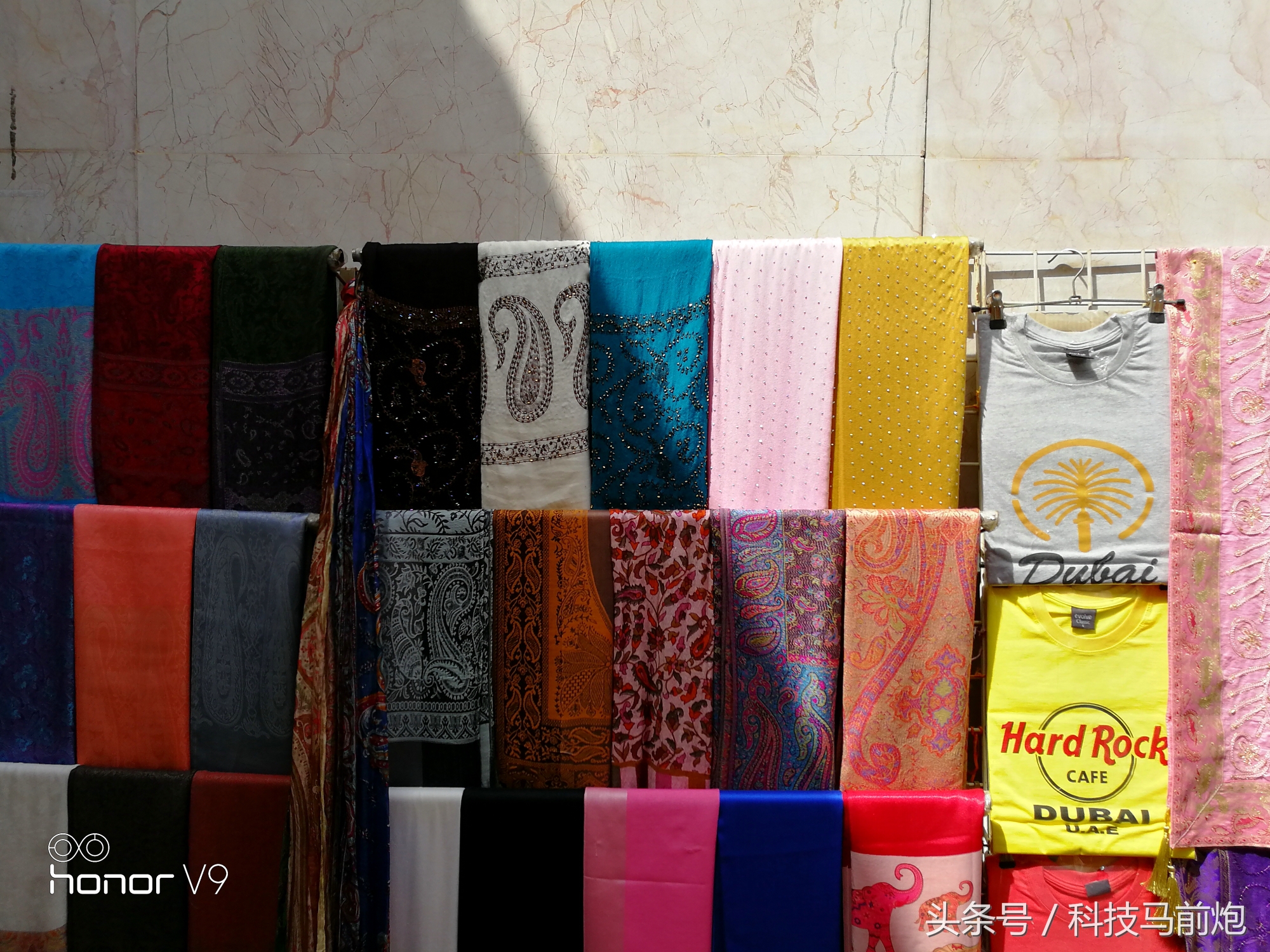 见证沙漠奇迹之美，带着荣耀V9开启迪拜奇遇记