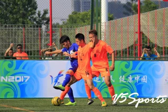 草根选手也能踏上全运会赛场,草根足球队夺联赛冠军