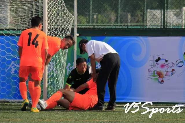 草根选手也能踏上全运会赛场,草根足球队夺联赛冠军