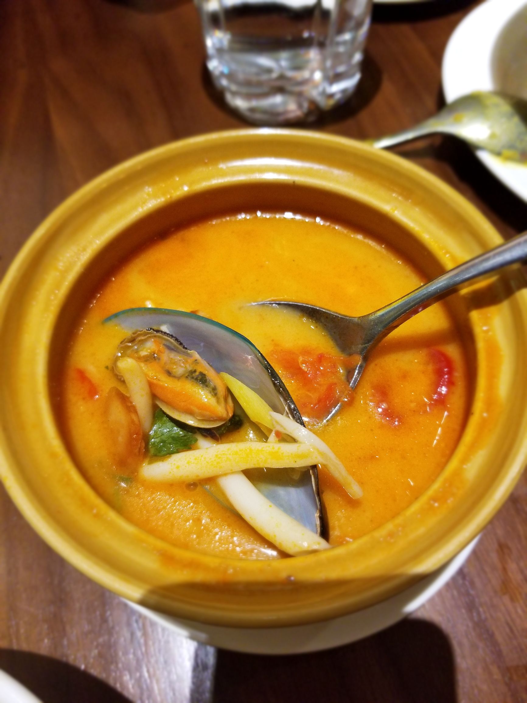 三星盖乐世S8怎么全屏,三星盖乐世s8现在值多少钱