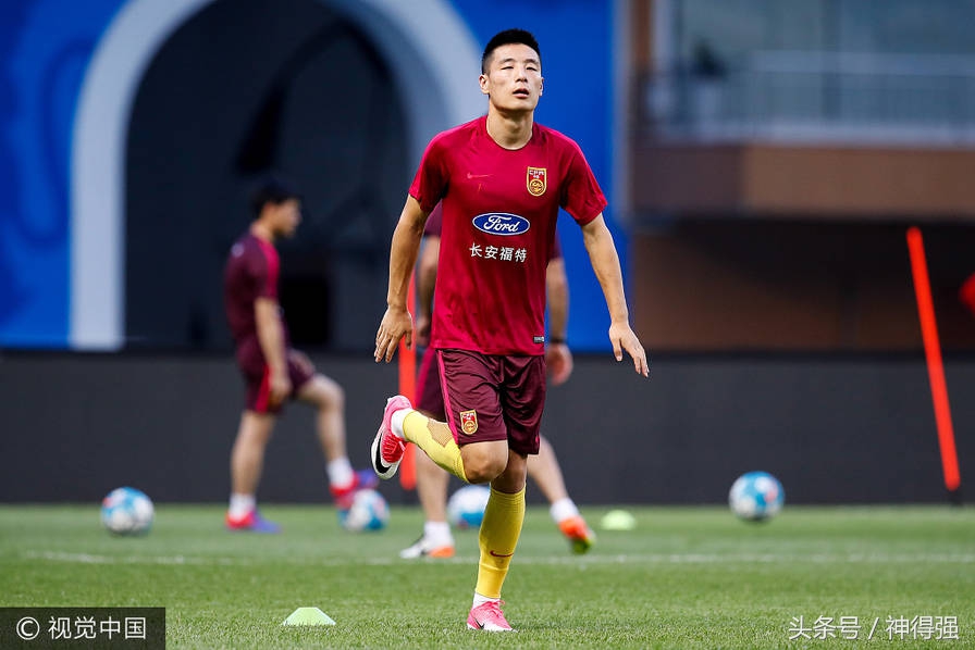 国足世预赛主场氛围,18年世预赛国足里皮的表现