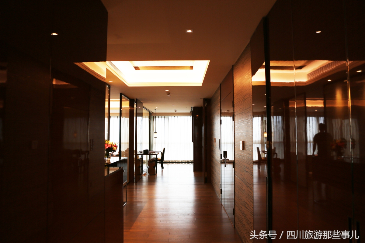 和领事、CEO做邻居，揭秘这家成都最贵的服务式公寓