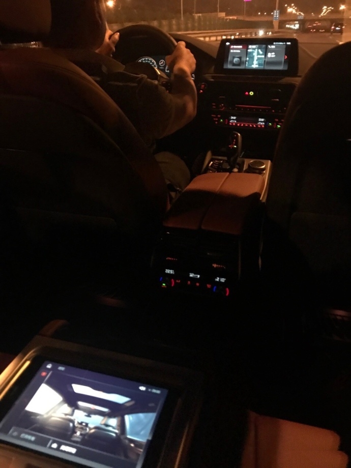 沉浸式体验20款bmw530li领先型,宝马530li领先m运动高速实测