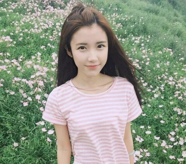 发际线低的女生适合什么发型,45岁女人发际线低适合什么发型