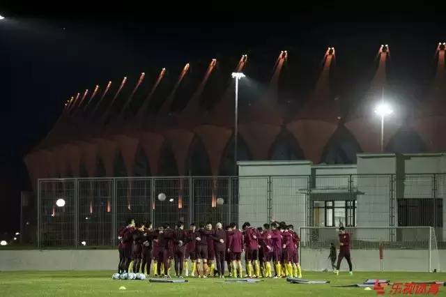 今天中乌足球直播,足球直播中国对乌