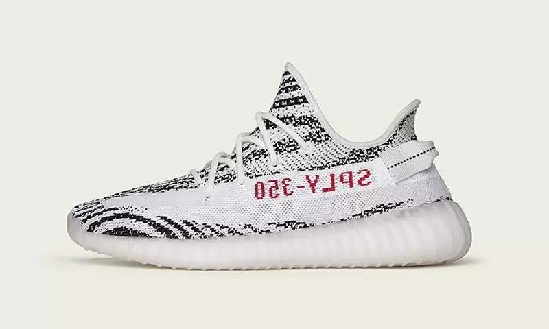 “看到这4双联名球鞋，就知道贫穷没有抛弃我”