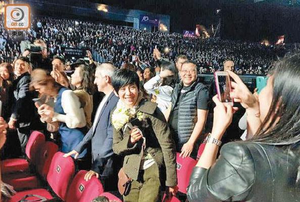 我为娜姐狂！扒扒视麦当娜为偶像做疯狂事的华人明星