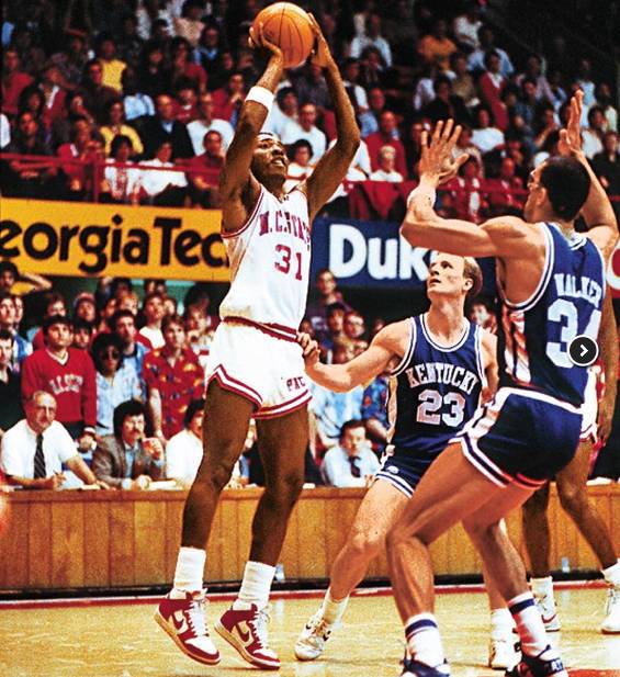 21世纪头十年至尊鞋王NikeDunkSB