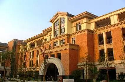 学费太贵有点受不了,学费贵心里难受