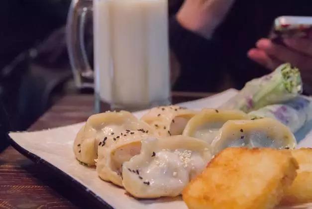 暴走上海18家锅贴店，给你最强测评分析！扛把子居然在...