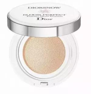 比较水润轻薄的气垫bb,2017气垫BB好用排行榜