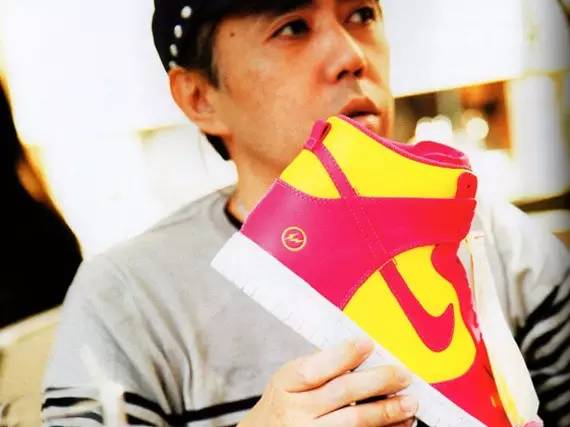 21世纪头十年至尊鞋王NikeDunkSB