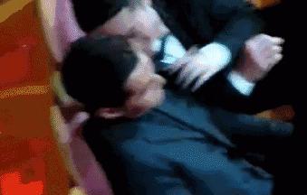 是胡也是霍，情人节伙着过，为什么最近这本时尚杂志卖疯了？