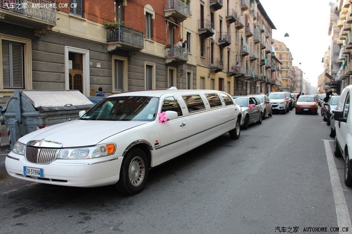 国外婚车租赁价格表 (国外结婚租婚车吗)