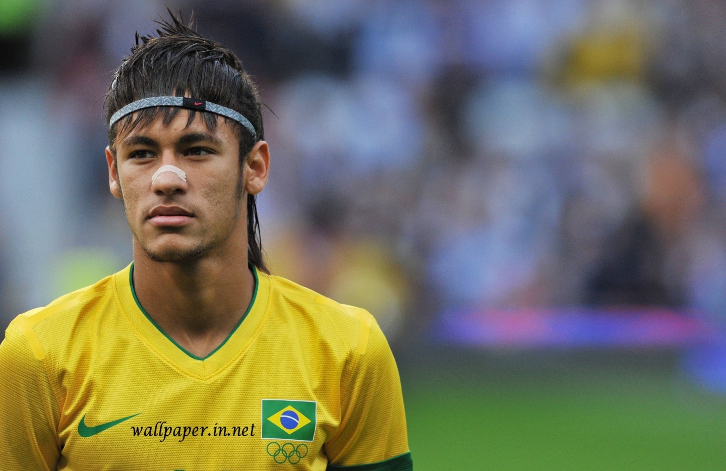 百变发型：洗剪吹男神内马尔的时尚之路