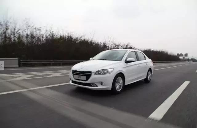 经济实惠性能家用车,经济实惠操控好的轿车