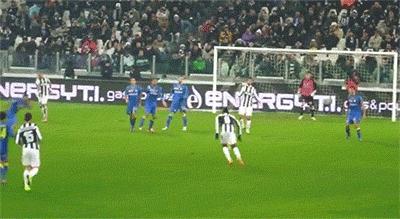 卡洛斯十大残暴射门,卡洛斯的十大暴力射门