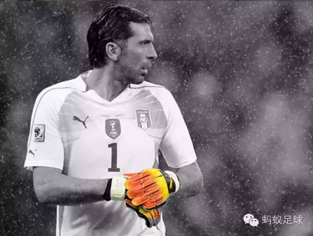 球场上的号码分别代表谁,球场传奇号码